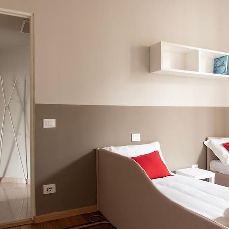 Youhosty - Quadrio 20 Apartment Милано Екстериор снимка