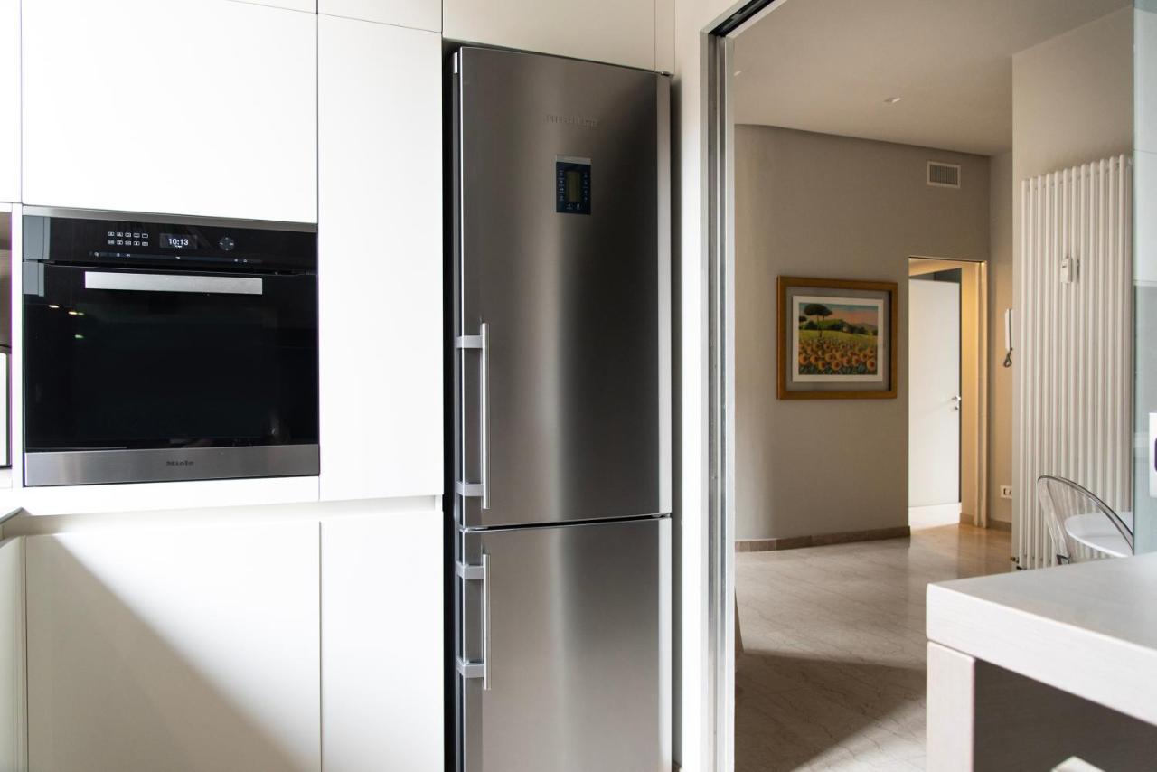 Youhosty - Quadrio 20 Apartment Милано Екстериор снимка