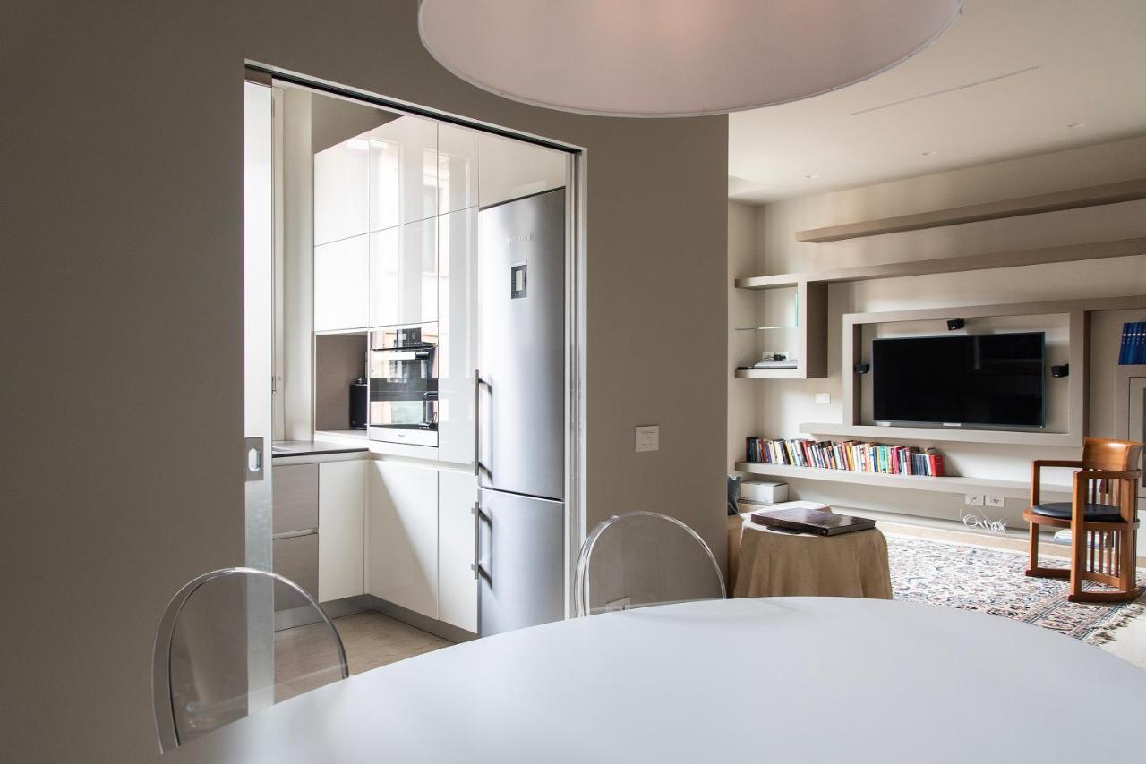 Youhosty - Quadrio 20 Apartment Милано Екстериор снимка